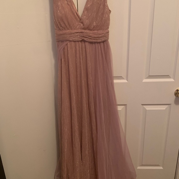 Fashion nova dress - Picture 2 of 3